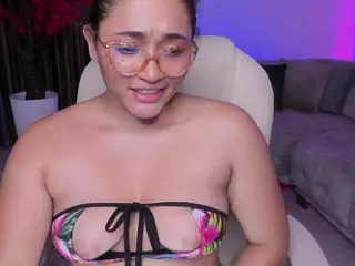 liiaa-cox's Live Sex Cam Show