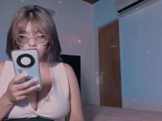 princess-nahia23 webcam