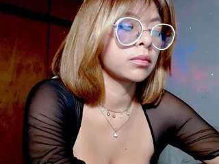 princess-nahia23 webcam