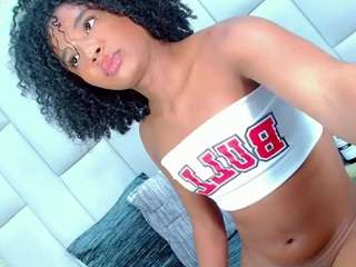 andreayano webcam model