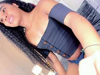 andreayano webcam model