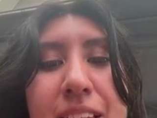 Live webcam model nerdgirl314 on Soda Cams