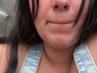 Live webcam model nerdgirl314 on Soda Cams