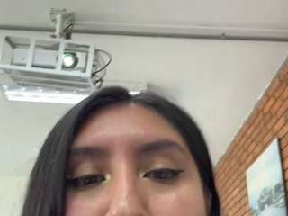 Live webcam model nerdgirl314 on Soda Cams