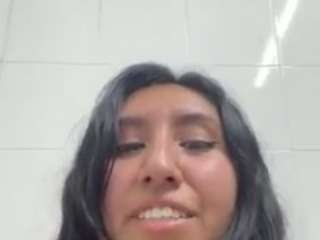 Live webcam model nerdgirl314 on Soda Cams