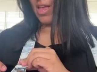 Live webcam model nerdgirl314 on Soda Cams