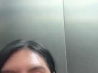 Live webcam model nerdgirl314 on Soda Cams