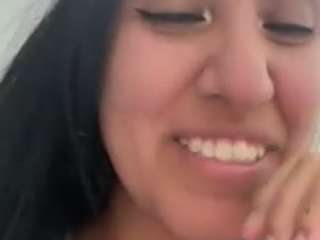 Live webcam model nerdgirl314 on Soda Cams