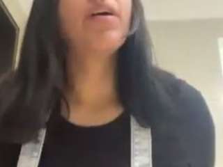 Live webcam model nerdgirl314 on Soda Cams