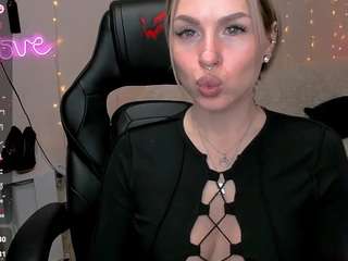 lerika-moore live cam profile