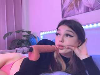 mackenzie-foy webcam model