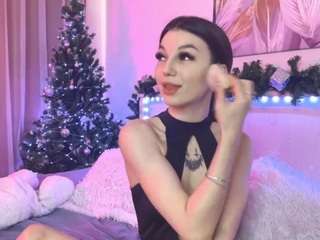 mackenzie-foy webcam