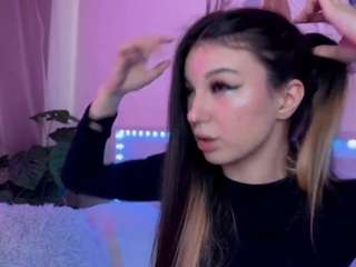 mackenzie-foy Sex Cam Show