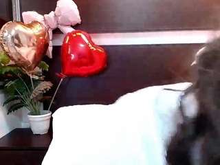 tinny18 Live Webcam on CamSoda