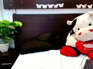 tinny18 Sex Cam Show