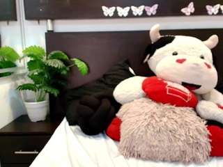 Live cam show with Tinny18