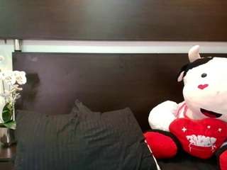 le modèle tinny18 est en webcam porno dans un show sur le site camsoda, il possède les tags suivants: anal,sex-toys,asshole,nature,no smoking,oil,public,pussyplay,shaved pussy,lovense,tease,teen (18+),toys,twitter,venezuelan,young adult,lush,naked,jerk off instruction,cum-in-pussy