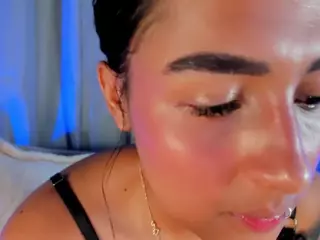 Xia Phoenix's Live Sex Cam Show