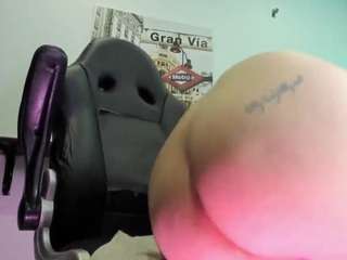 crystal-brubano Live Webcam on CamSoda