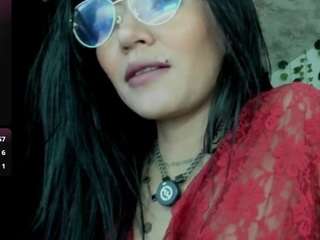 myominix live cam profile