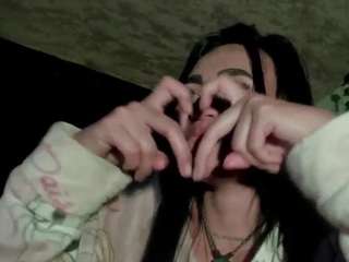 myominix live webcam show