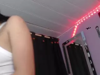 MYOMINIX's Live Sex Cam Show