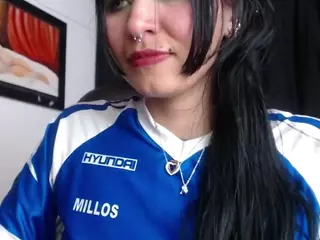 MYOMINIX's Live Sex Cam Show