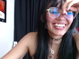 MYOMINIX's Live Sex Cam Show