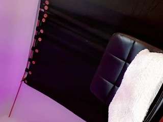 paola-foster live cam profile