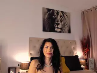 AlyonaqueenX's Live Sex Cam Show