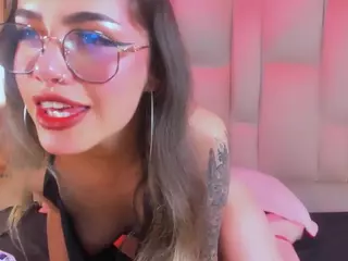 Amber Pearce 🍑😈's Live Sex Cam Show