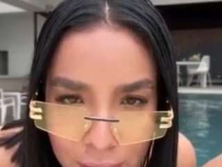 Live webcam model antonellamorelli on Soda Cams