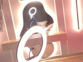 antonellamorelli's CamSoda show and profile