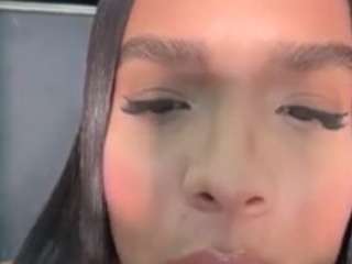 Live webcam model antonellamorelli on Soda Cams