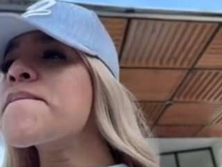 Live webcam model antonellamorelli on Soda Cams