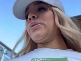 Live webcam model antonellamorelli on Soda Cams