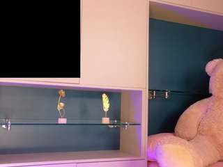 Live webcam model antonellamorelli on Soda Cams