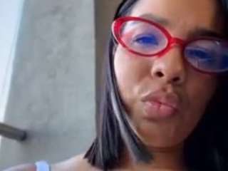 antonellamorelli Live Webcam on CamSoda