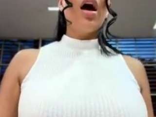 antonellamorelli Live Webcam on CamSoda