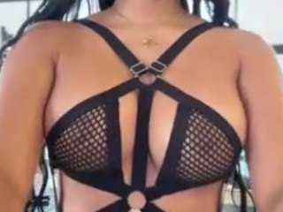 antonellamorelli Live Webcam on CamSoda