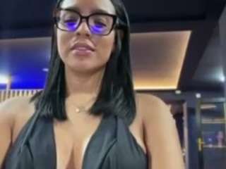 antonellamorelli Live Webcam on CamSoda