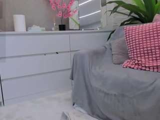 jessy-jo's CamSoda show and profile