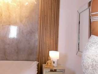 milfana Live Webcam on CamSoda