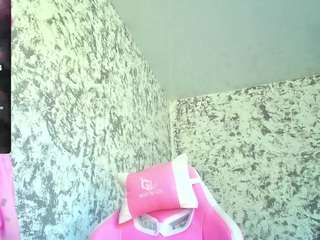 mistressmmm's CamSoda show and profile