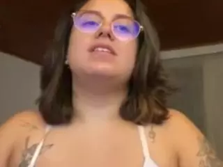 Lynn W's Live Sex Cam Show