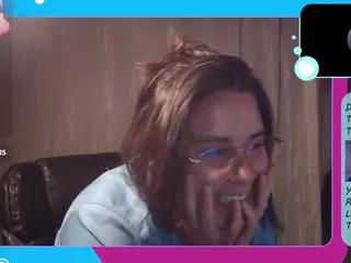 Lynn W's Live Sex Cam Show