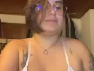 Lynn W's Live Sex Cam Show