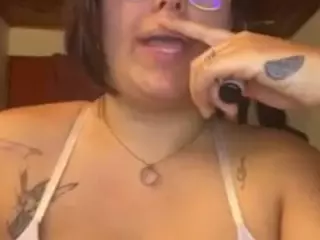 Lynn W's Live Sex Cam Show