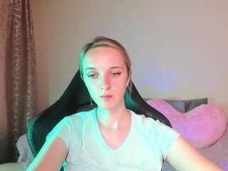 rousereedd Live Webcam on CamSoda