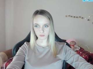 rousereedd Live Webcam on CamSoda